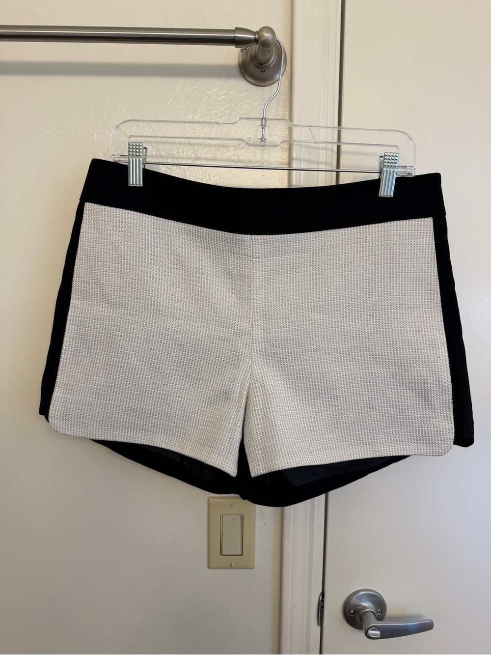 J. Crew Black and White Textured Mini Shorts Size 10 Women’s